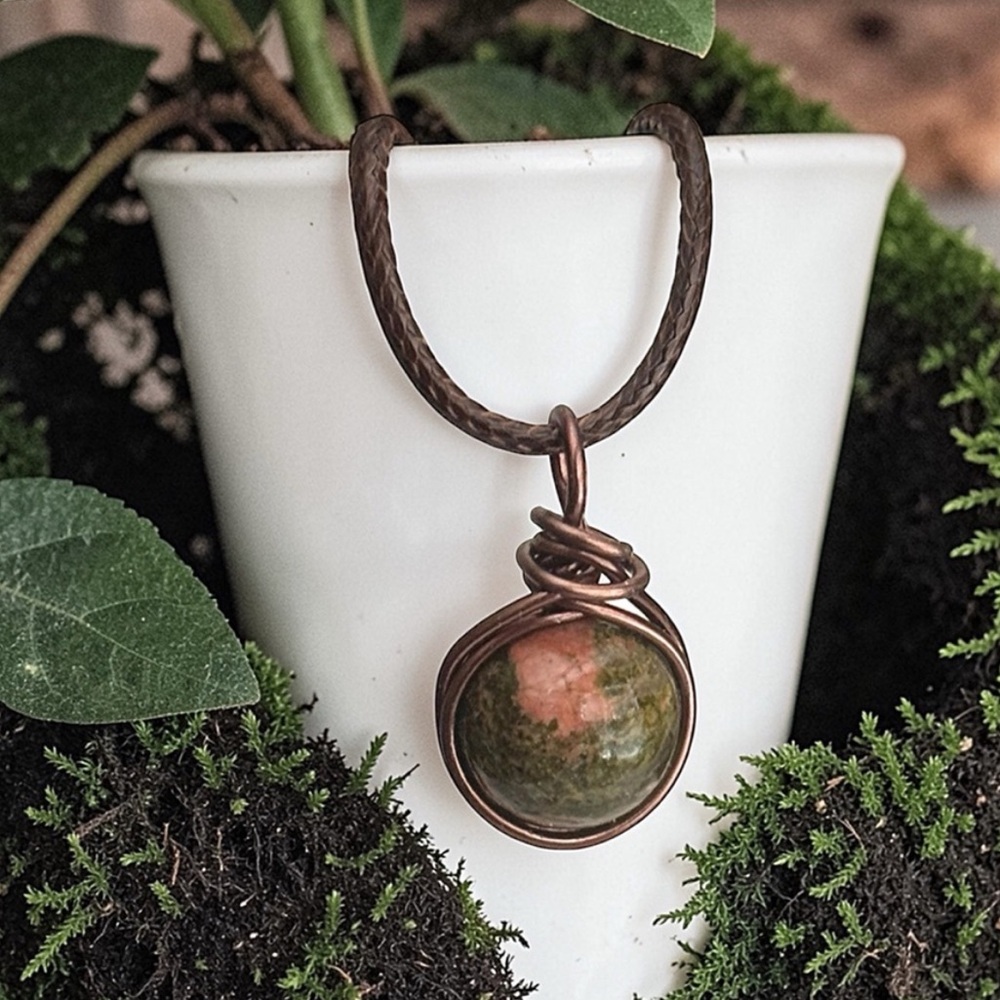 5 For $25💫Wire Wrapped Unakite Stone Pendant